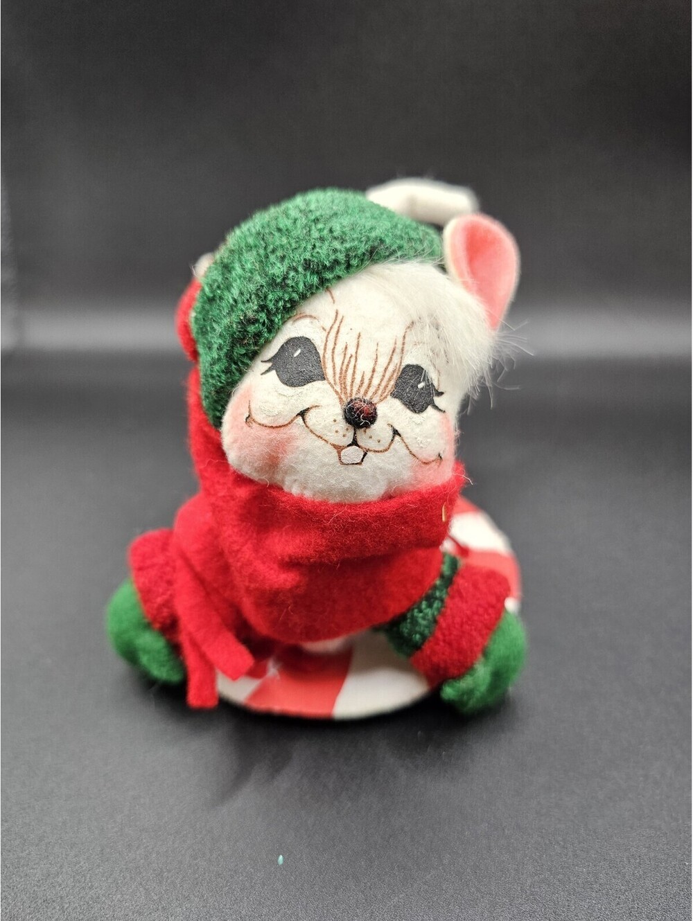 Annalee 2007 Winter Christmas Mouse on Peppermint Candy Sled CUTE!